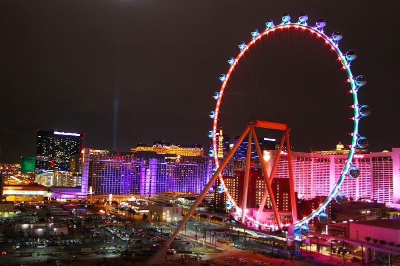 The High Roller Ferris Wheel S Lights Will Change The Way You See Las Vegas Forever Vital Vegas